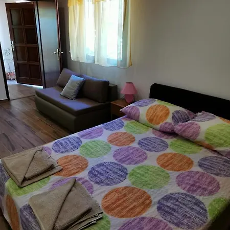 Kika Apartment *