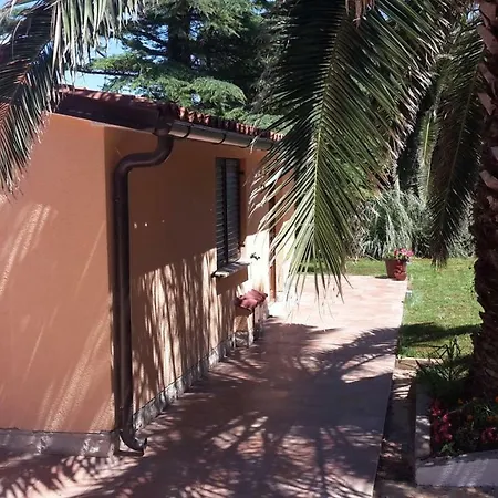 아파트 Kika Ližnjan